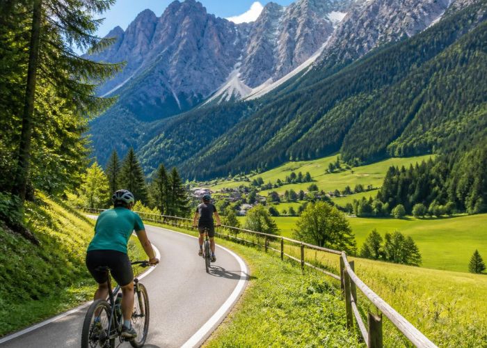 Da Molina di Fiemme a Penia senza mai lasciare la ciclabile: cosa cambia per la valle e per chi ci investe