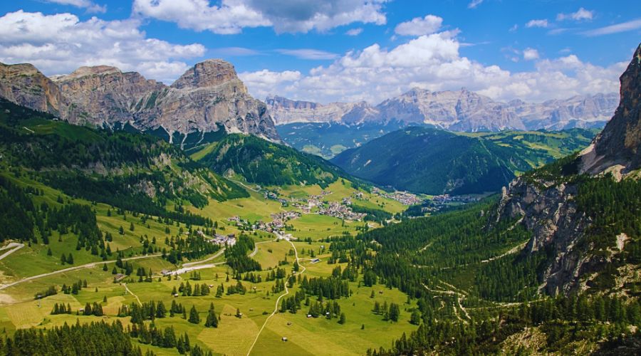 Vivere la Val di Fassa: una guida per comprare e vendere casa